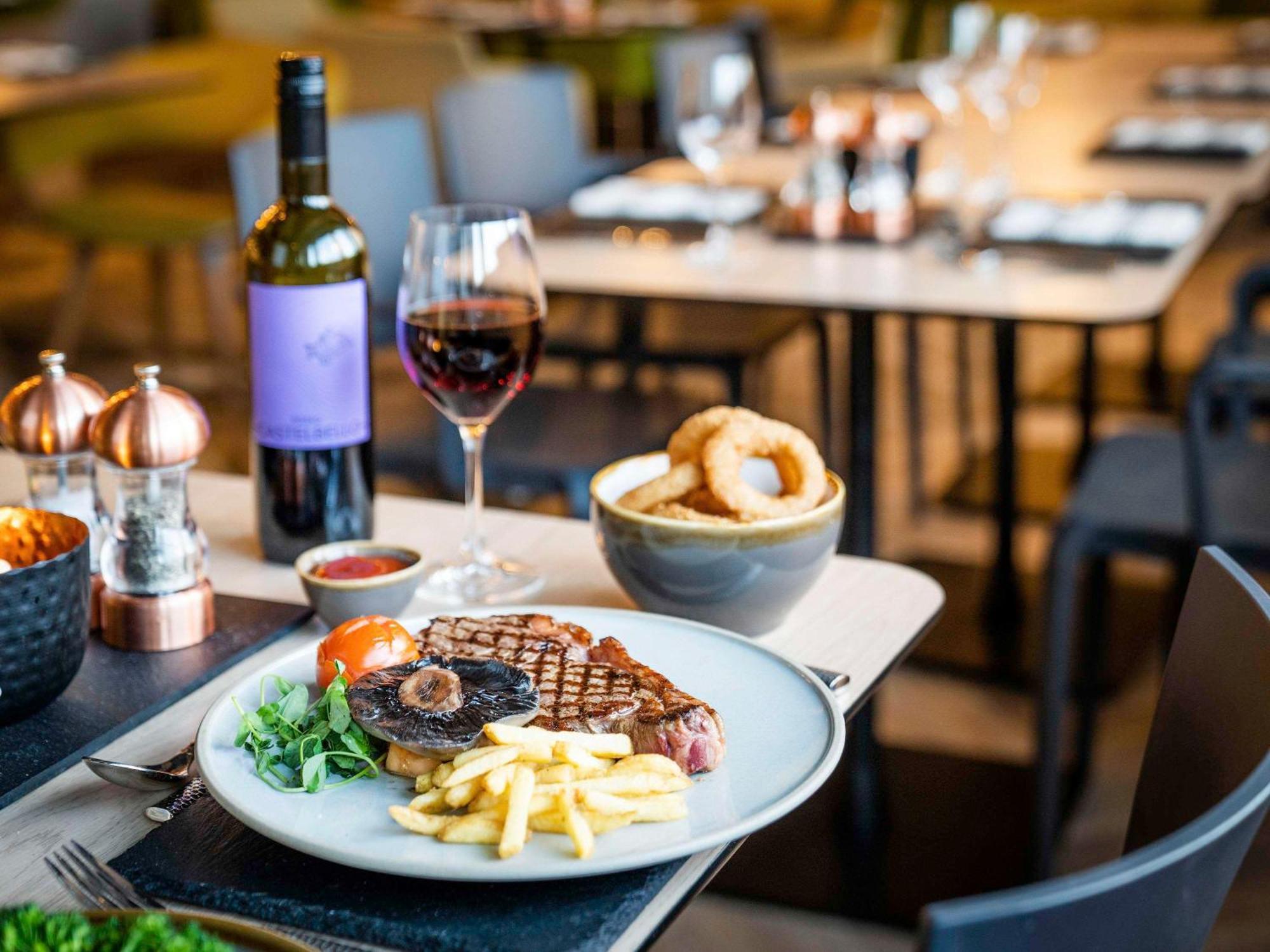 Mercure Newport Kültér fotó