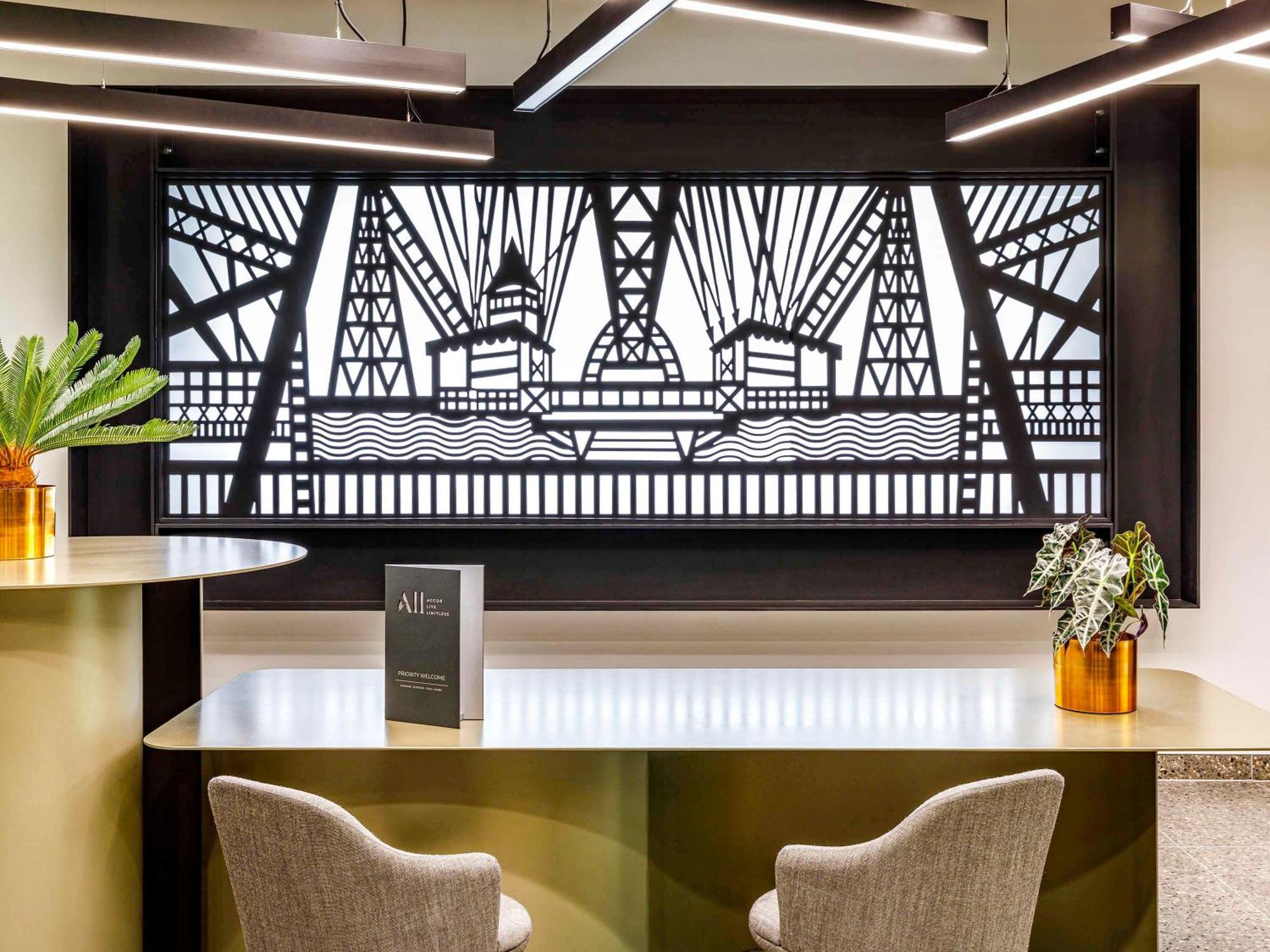 Mercure Newport Kültér fotó